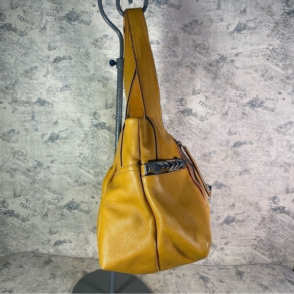 b. makowsky orange leather bag - Picture 2 of 11